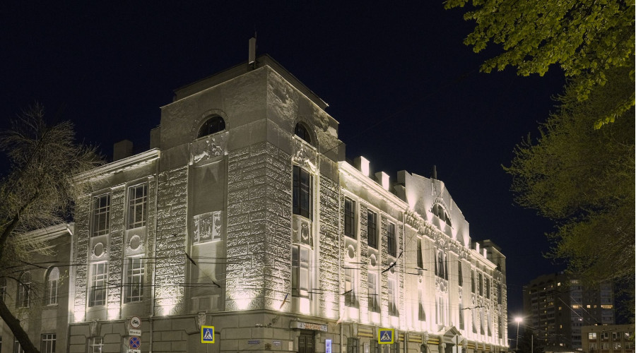 Дом работников искусств: архитектурное освещение фасада