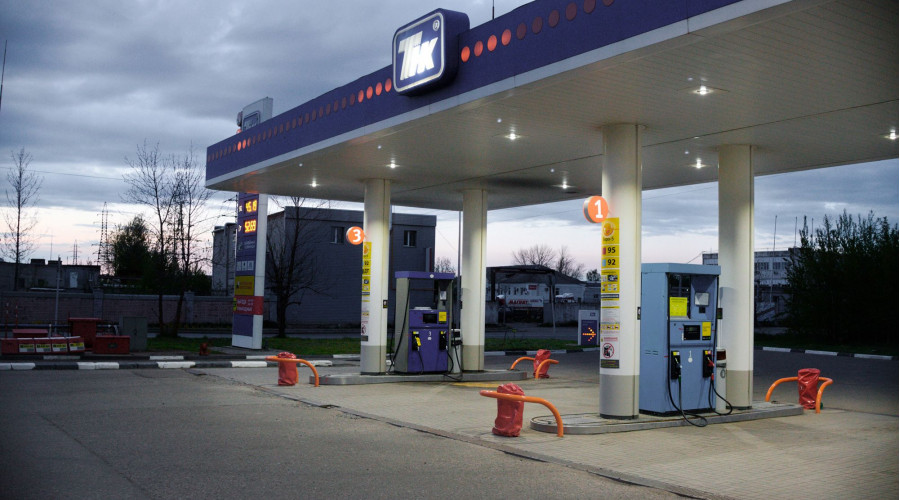 Сеть АЗС «ТНК»: производство светильников по спецзаказу