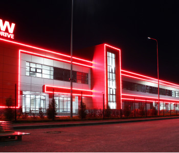 Фасад «Центр приводной техники СЕВ-Евродрайв»