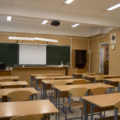 ГБОУ СОШ № 377: внутреннее освещение школы