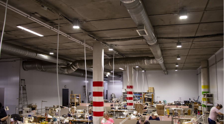 Швейный цех: замена светильников, повышение освещенности