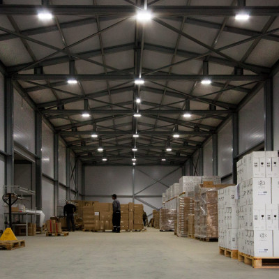 Склад ООО «РестИнтернэшнл»: замена устаревших светильников
