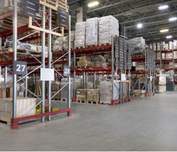 Склад ТК «Деловые Линии»: внутреннее освещение территории