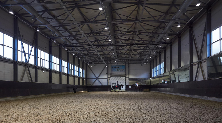 СПБ ГБУ СШОРО: освещение конного манежа