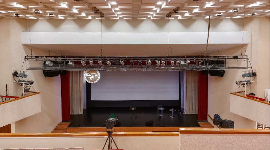 СПбГУП: освещение концертного зала  