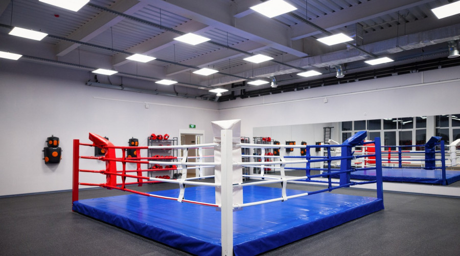 Спортивный комплекс «Россия»: освещение зала для бокса