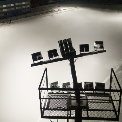 Стадион «Искра»: освещение футбольного поля