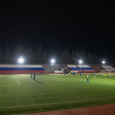 Спортивная школа «Старт»: освещение футбольного поля