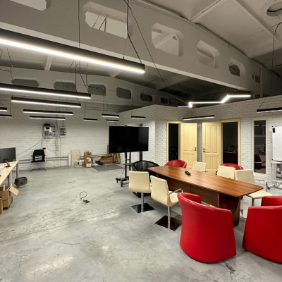 Студия дизайна: интерьерное освещение офиса 
