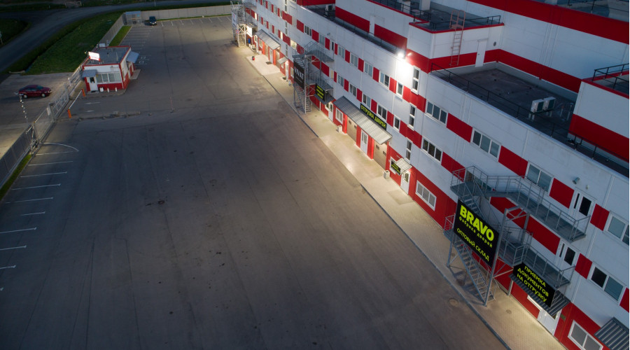 ООО «СВМ ТЕРМИНАЛ»: освещение парковочной зоны