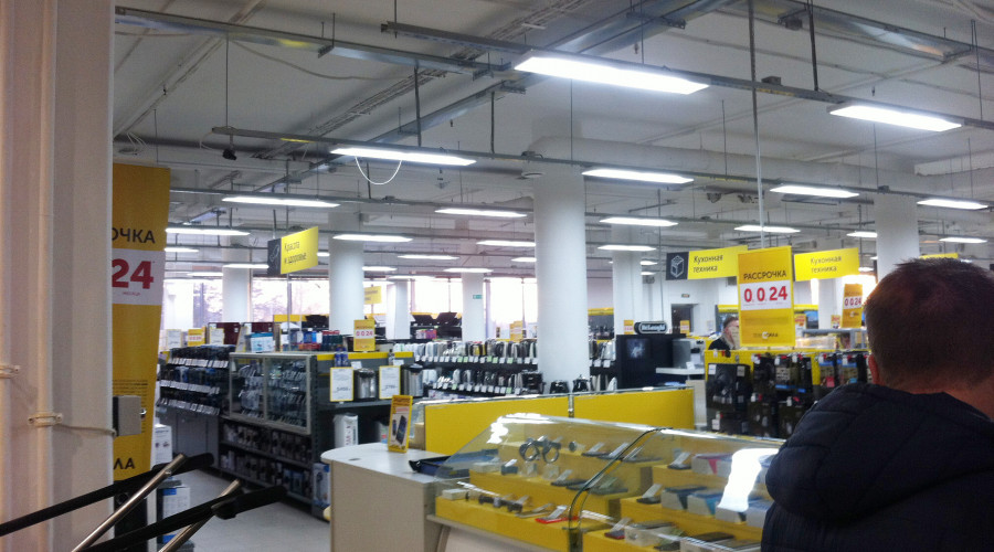 Торговый зал магазина «Техносила», ТЦ «Озерки»