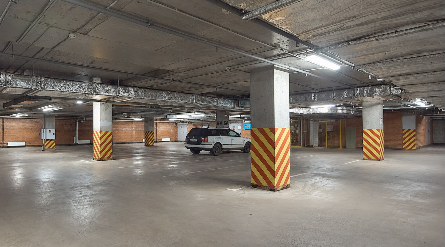 ТК «Заневский каскад»: освещение фасада,паркинга, уличной территории