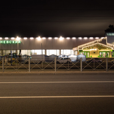 Архитектурное освещение универсама «Невский»