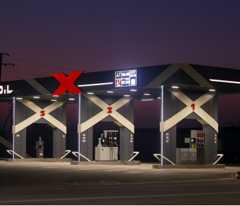 X Oil: освещение АЗС