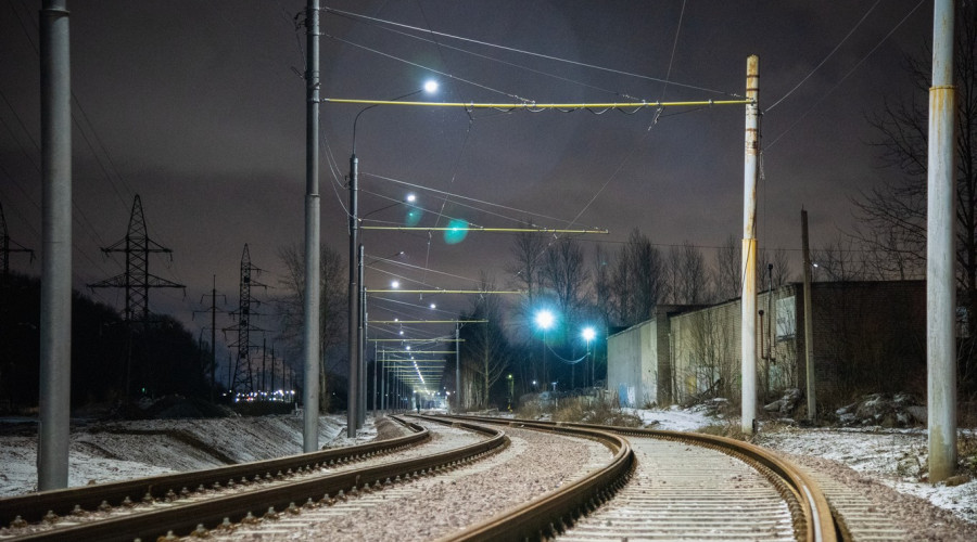 Ярославль: освещение трамвайных путей.