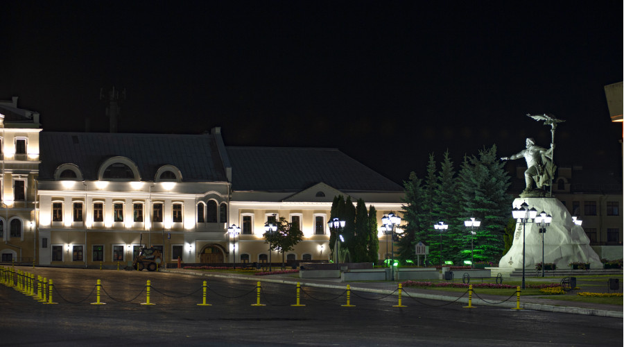 Здание администрации г. Калуга: архитектурная подсветка здания