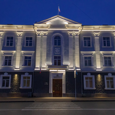Здание администрации Пскова: архитектурное освещение
