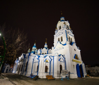 Знаменский кафедральный собор (Тюмень): архитектурное освещение